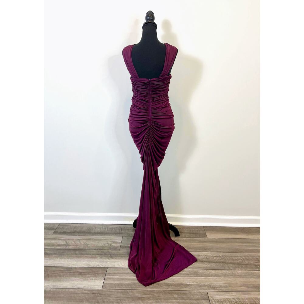 Yaura Tiara Gown Maxi Dress in Grape Size 8 Off Shoulder Lined Cocktail Party - Picture 3 of 6